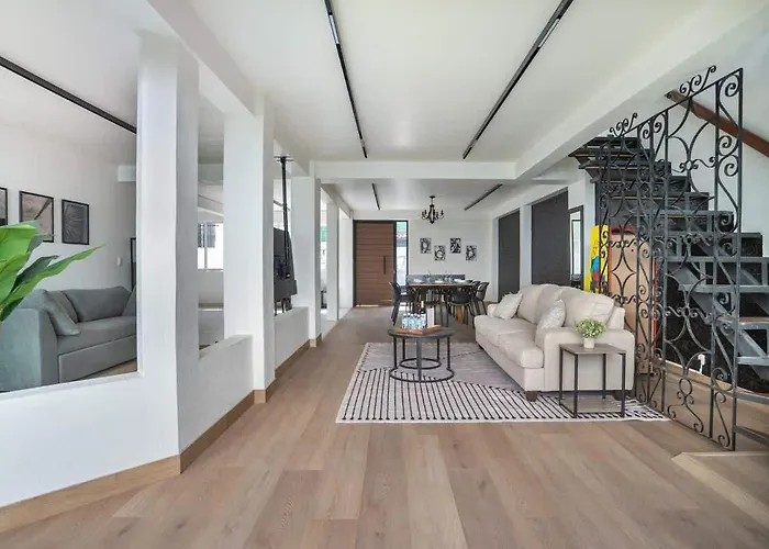 Сasa de vacaciones Spacious Ideal For Groups With Patio & Arcade