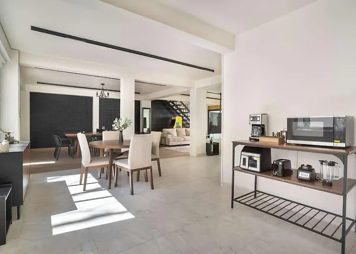 Spacious Ideal For Groups With Patio & Arcade Сasa de vacaciones *