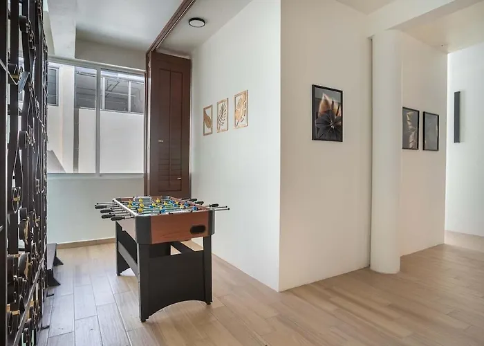 Spacious Ideal For Groups With Patio & Arcade Сasa de vacaciones *