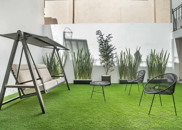 Spacious Ideal For Groups With Patio & Arcade Holiday home Mexico City